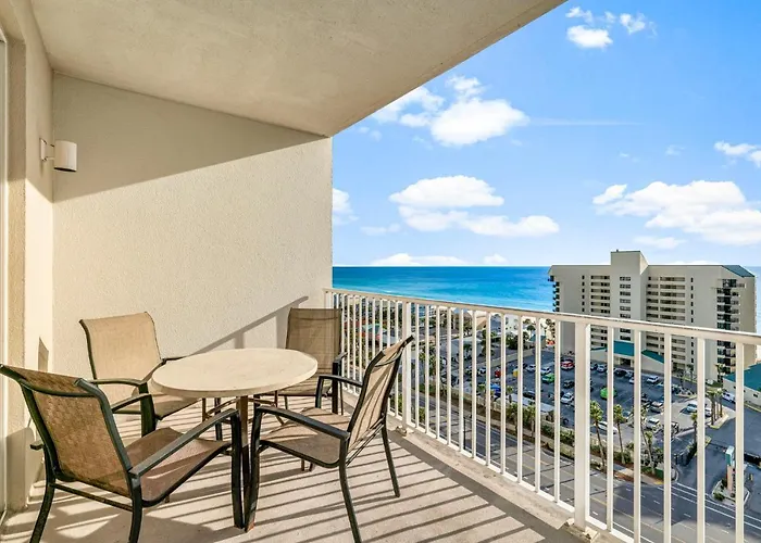 Laketown Wharf 1115